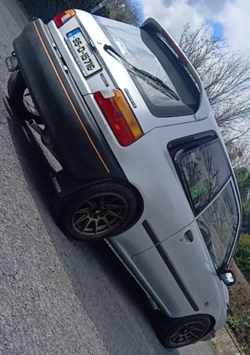 Toyota starlet silver - Image 4