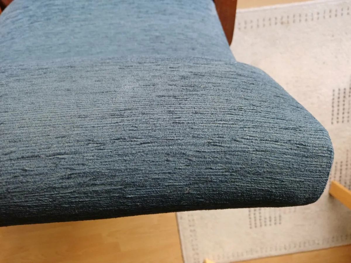 Accent armchair navy blue mid century vintage - Image 4