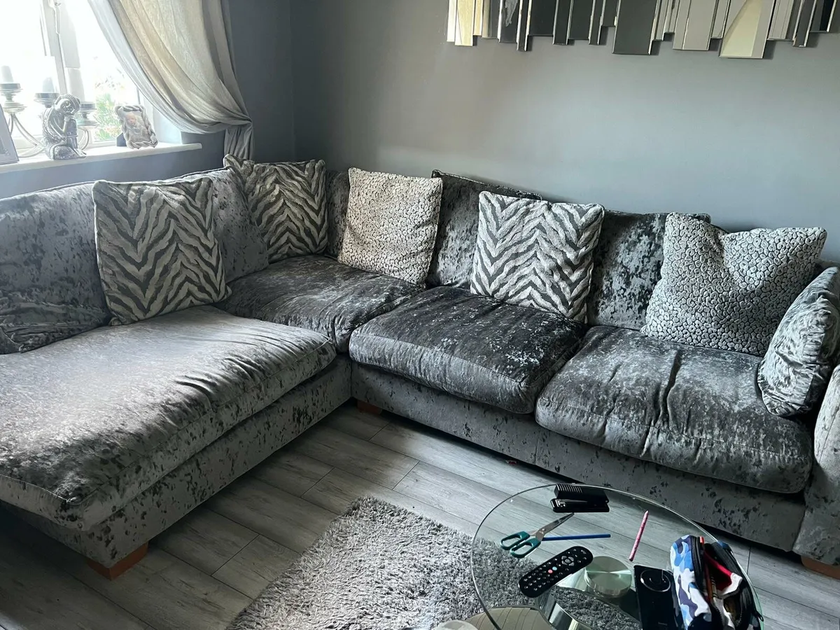 Couch - Image 1