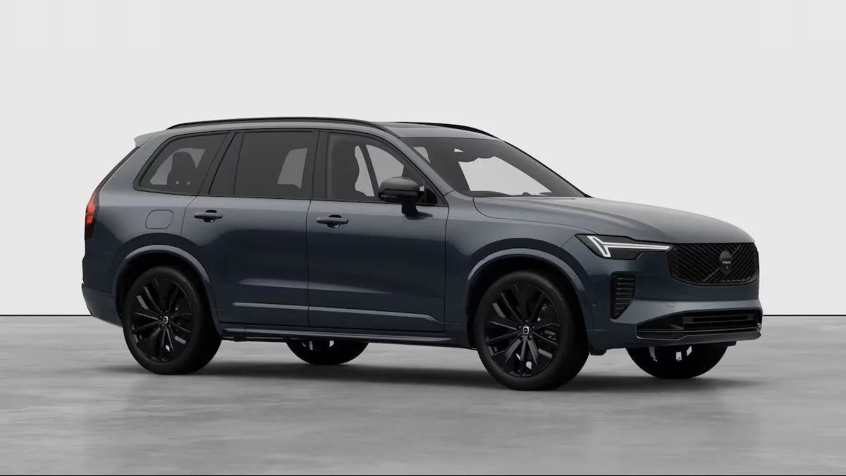 Volvo XC90 Denim Blue Xc90 Ultra Black Edition - Image 2