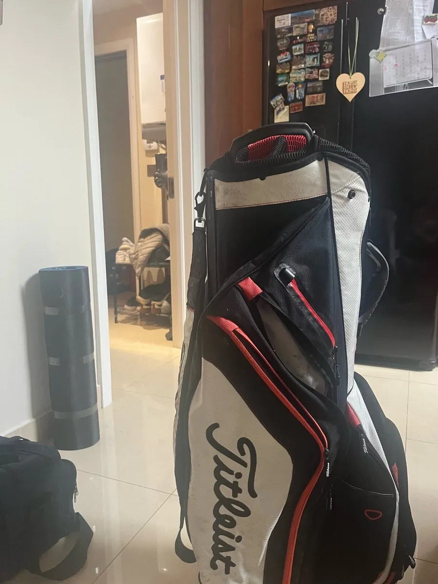 Titleist golf bag - Image 4