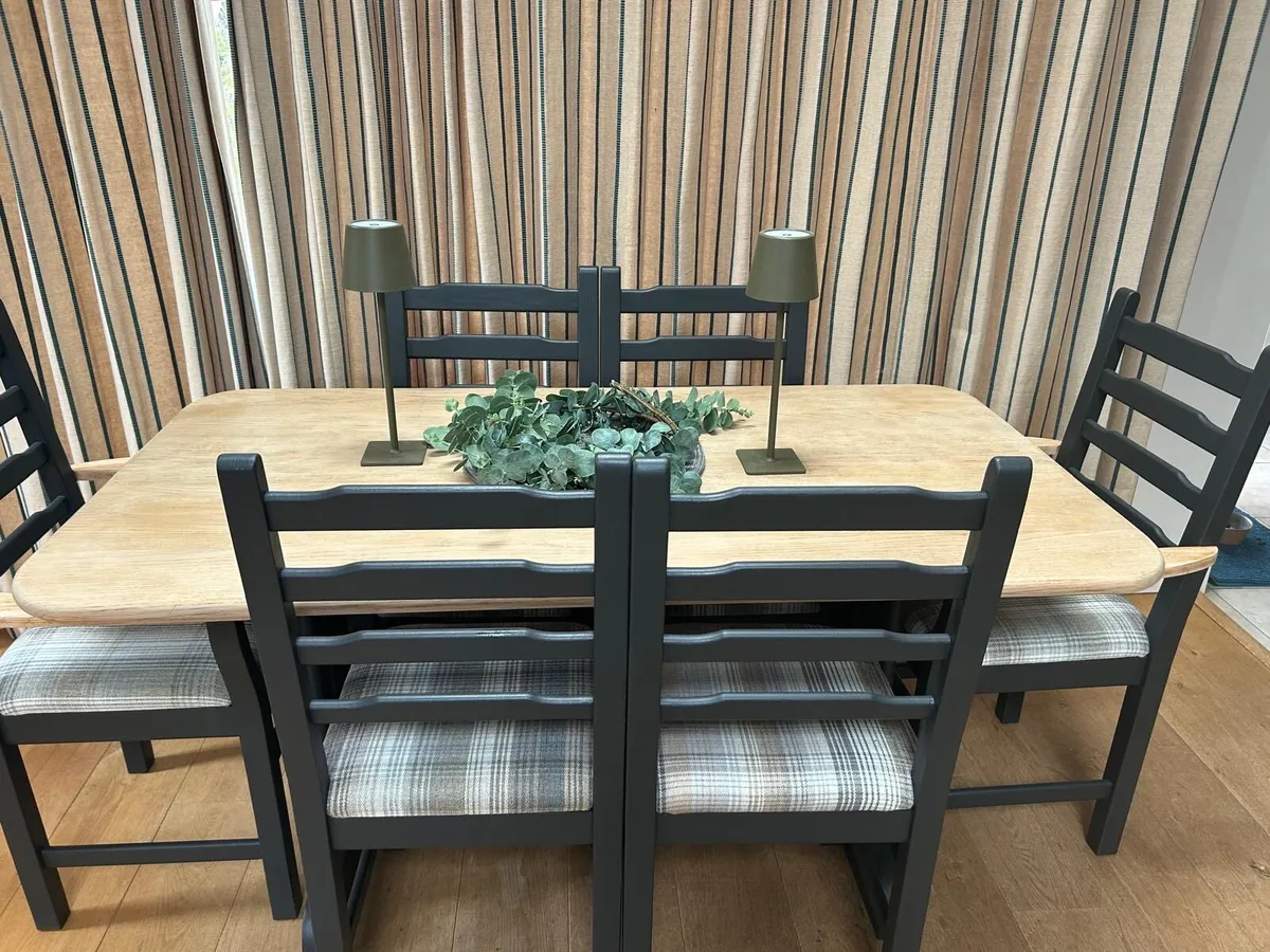 Solid oak table and chairs - Image 2