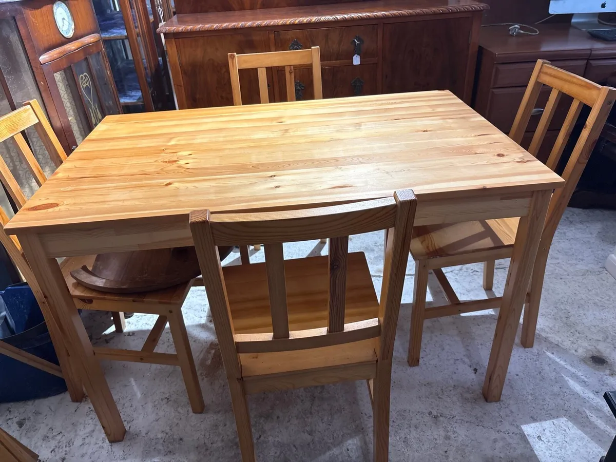 Pine table plus four pine chairs - Image 2
