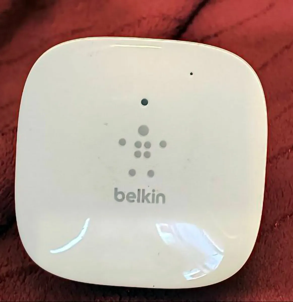 Belkin N300 Wireless Wi-Fi Extender - Image 1