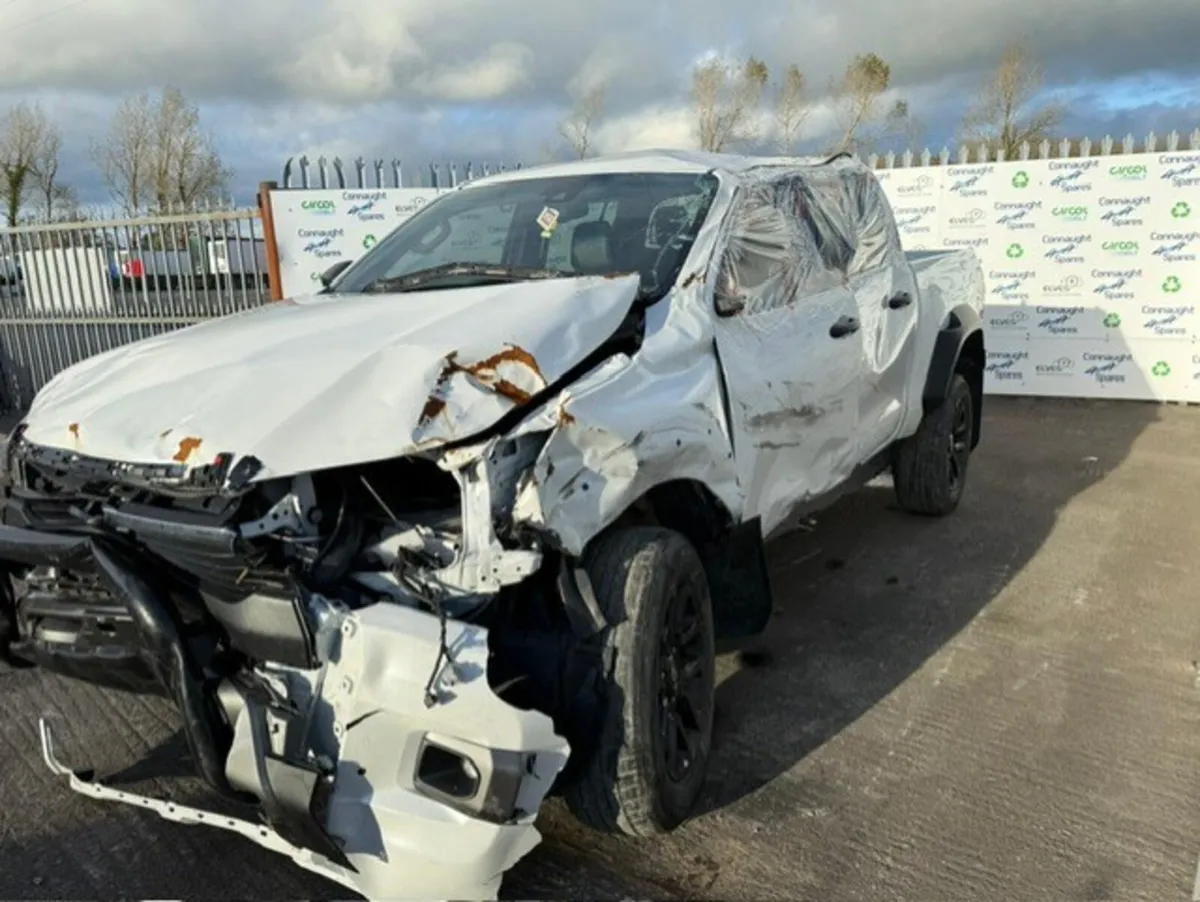 2023 TOYOYA HILUX 2.8D JUST IN FOR BREAKING - Image 2