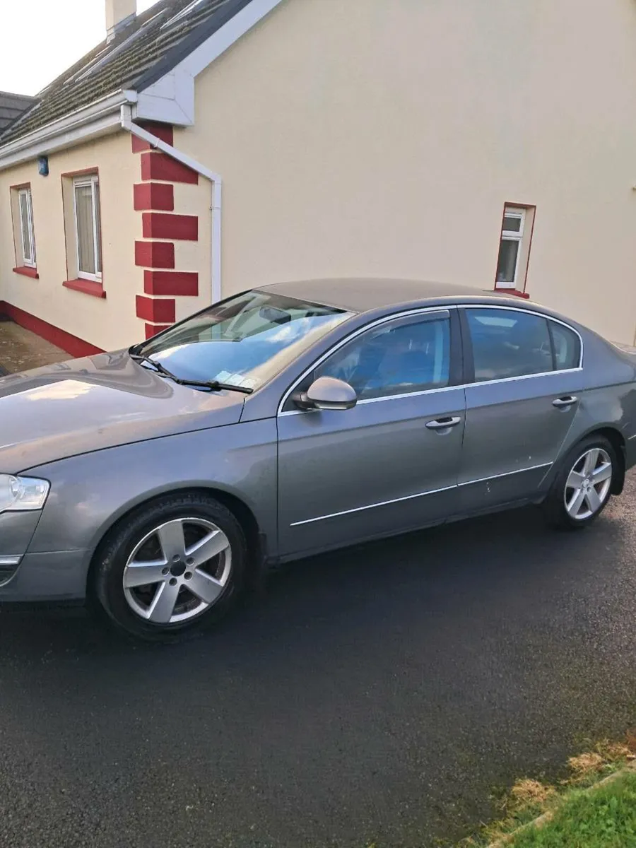 2008 Volkswagen Passat Highline - Image 2