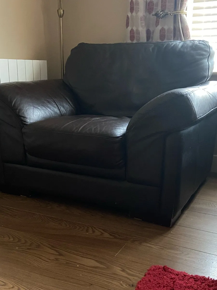 Sofa - Image 3