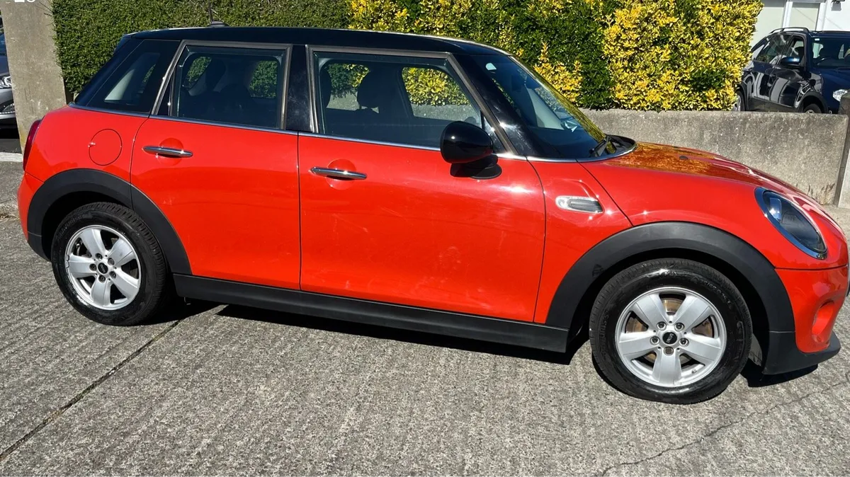 MINI Cooper 182 V low mileage - Image 2