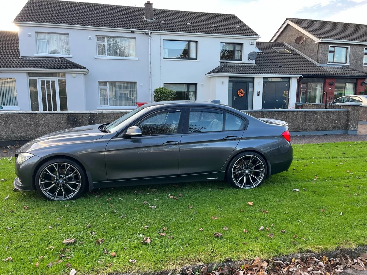 BMW 320d - Image 4