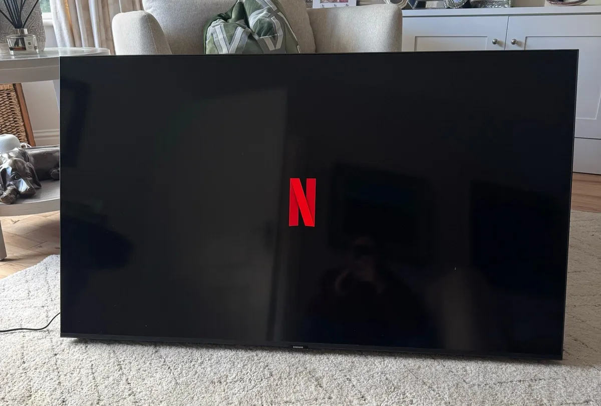 Samsung 50" 4K Ultra HD Smart TV (UE50TU8000) - Image 1