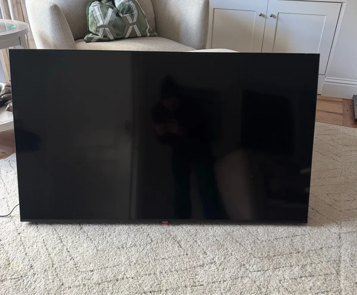 Samsung 50" 4K Ultra HD Smart TV (UE50TU8000) - Image 2
