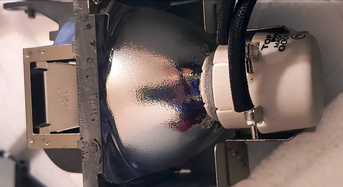 LAMP, LENS BenQ Used Projector  MX613ST - Image 4
