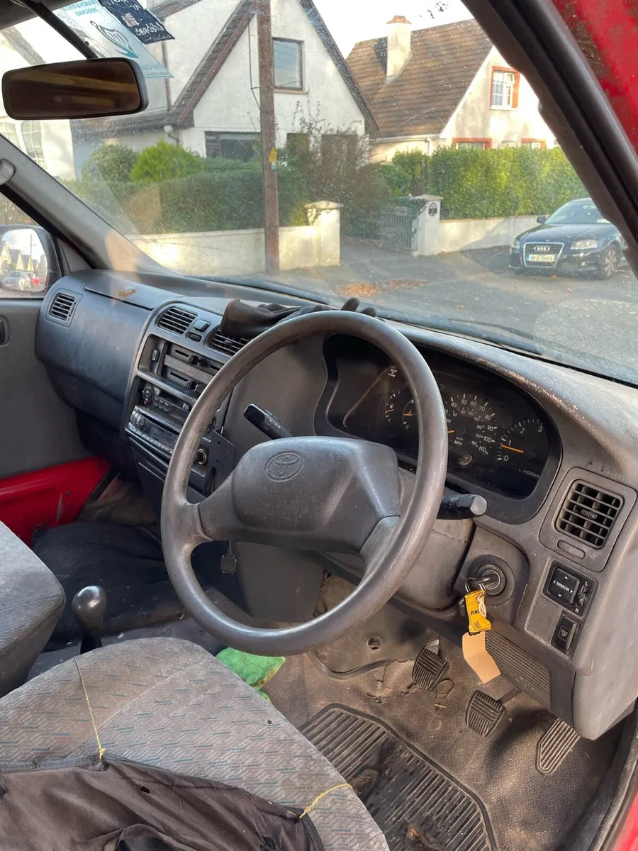 Toyota Hiace - Image 3