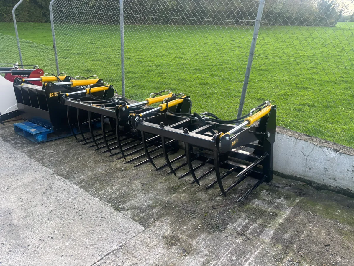 NEW ROSSMORE SILAGE GRABS - Image 1