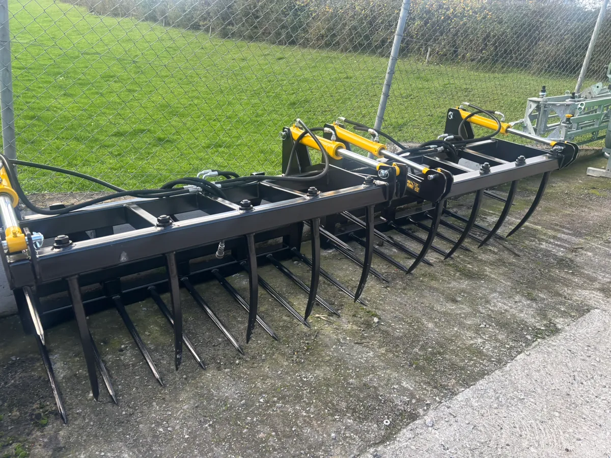 NEW ROSSMORE SILAGE GRABS - Image 2