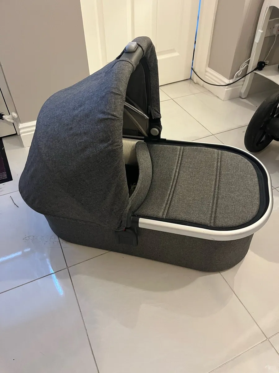 UPPABABY Vista V2 Pram - Image 3