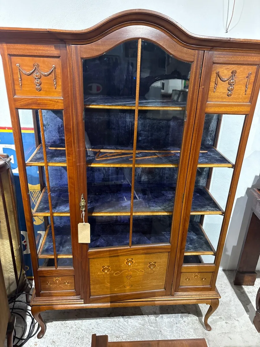 Antique Victorian Eastlake style walnut display - Image 1