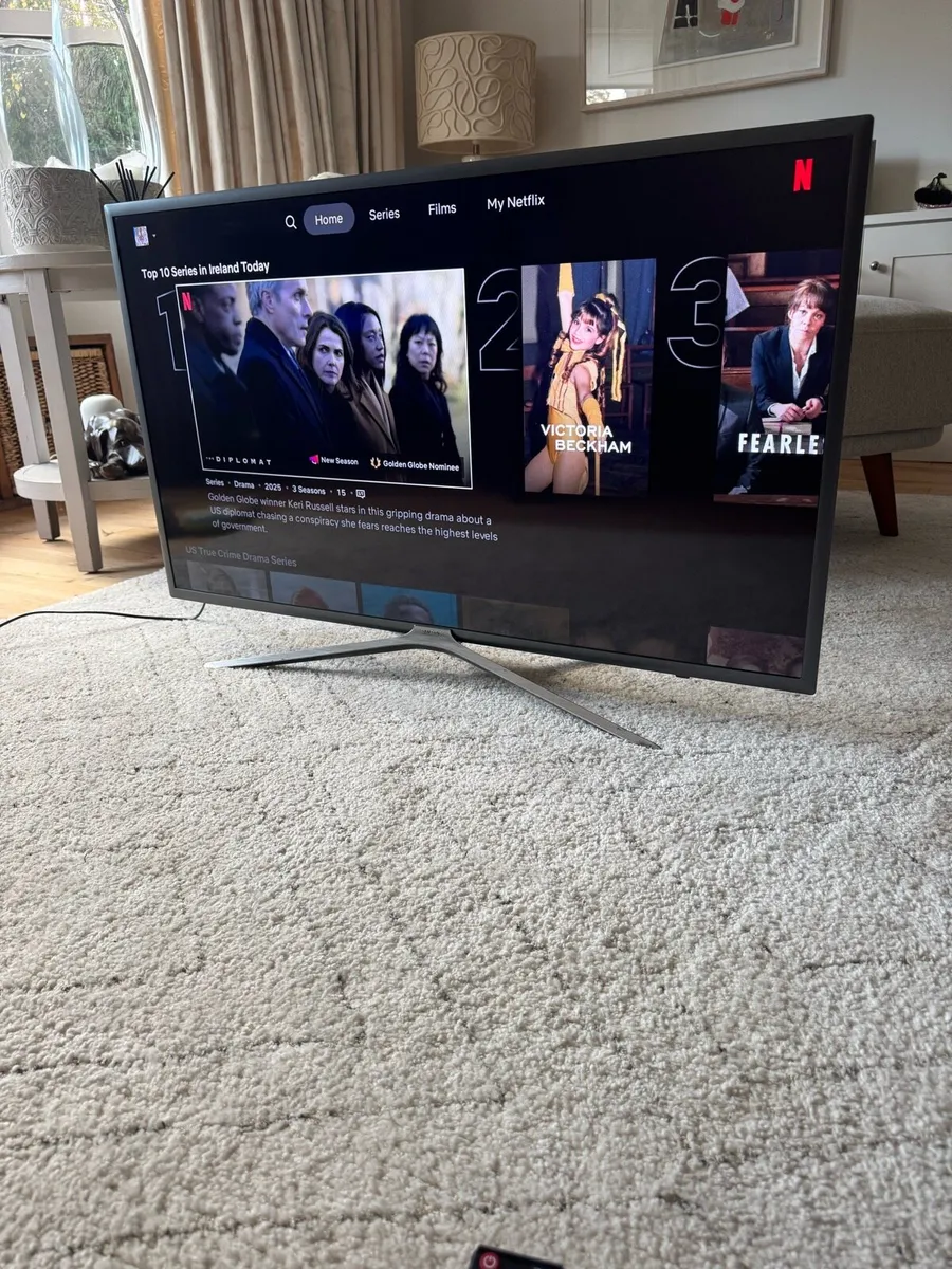 Samsung 40" Full HD Smart LED TV (UE40K5500AK) - Image 1