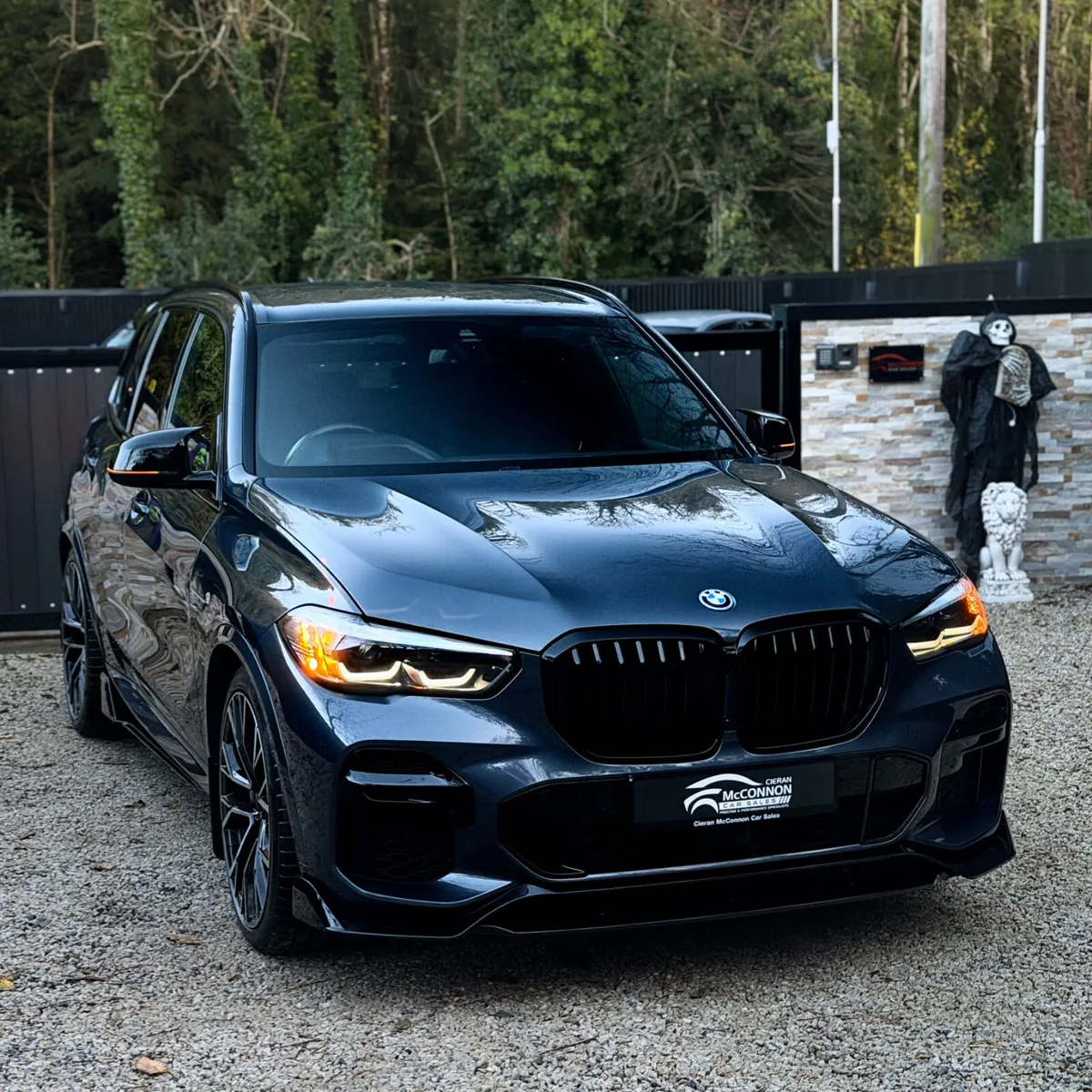 2021 (212)  BMW X5 45E MSPORT 390BHP *INSANE VALUE - Image 2