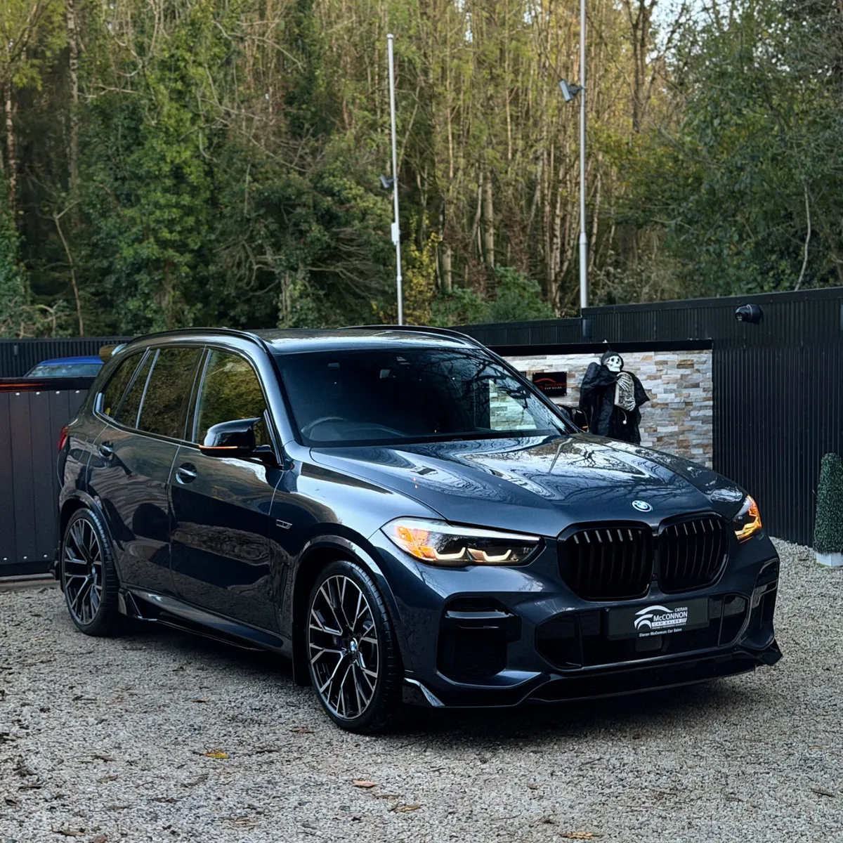 2021 (212)  BMW X5 45E MSPORT 390BHP *INSANE VALUE - Image 1