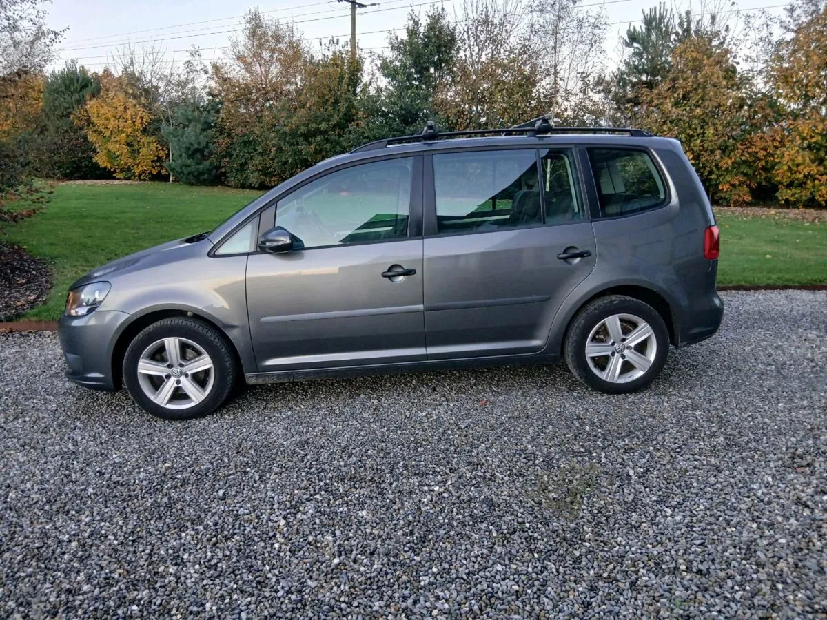 Volkswagen touran - Image 2