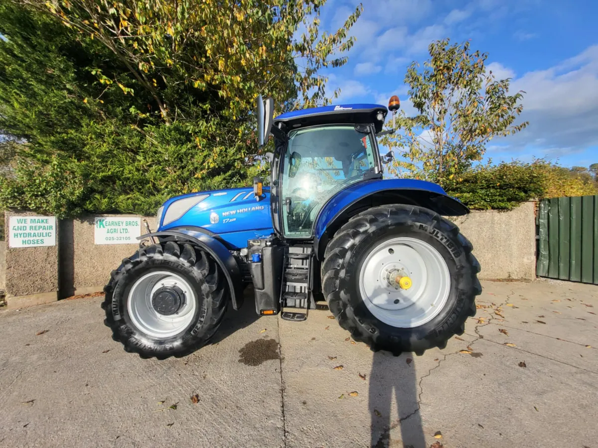 Newholland T7.225 2022 2800Hrs - Image 1