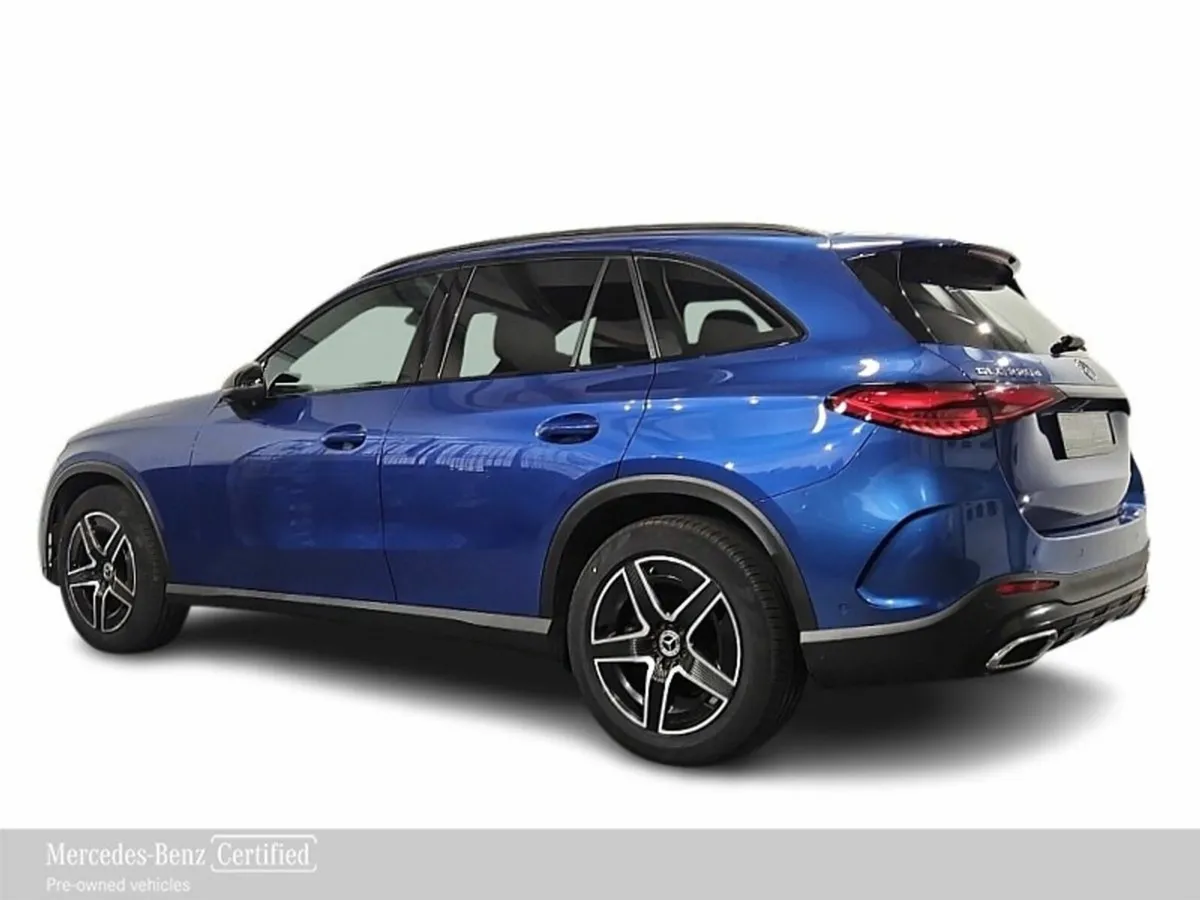 Mercedes-Benz GLC 220D 4MATIC AMG Line - Image 4