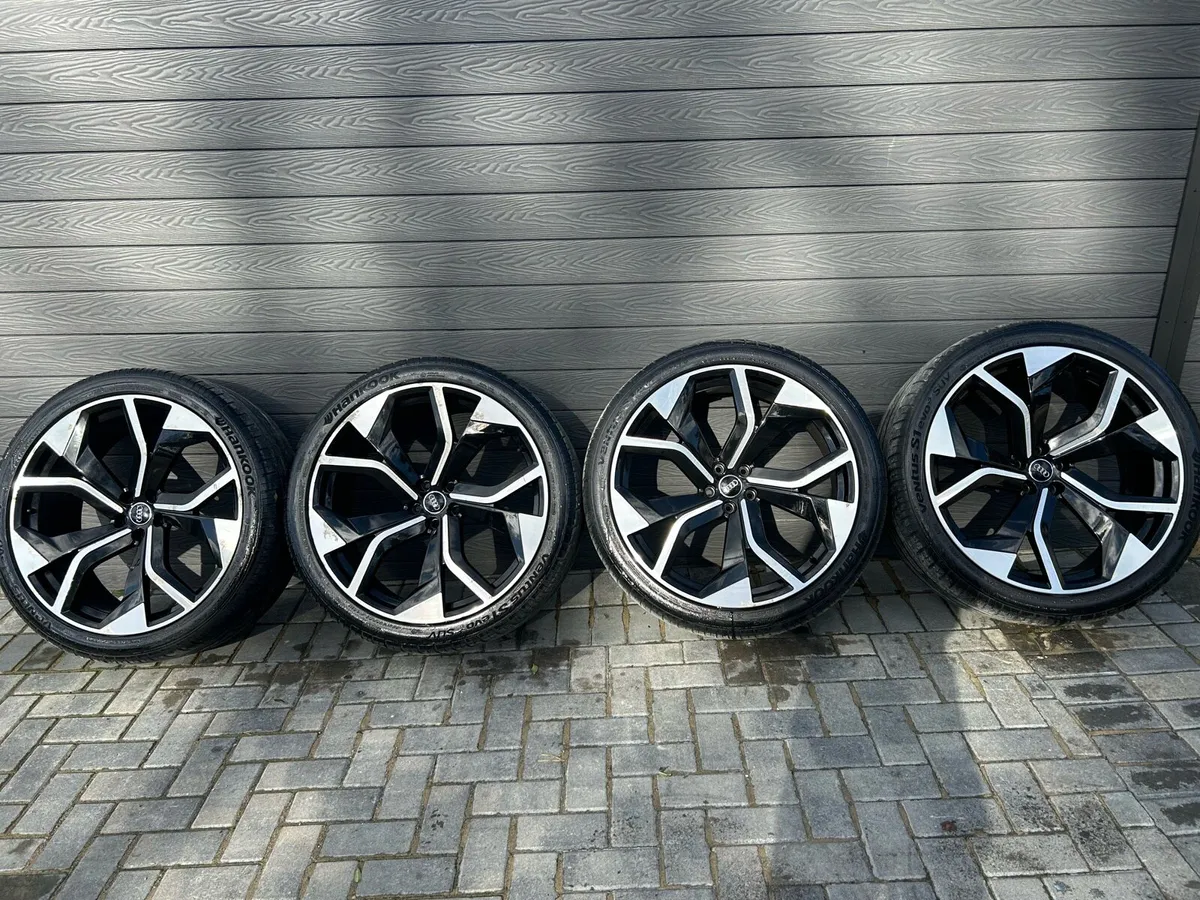 23” AUDI Q8 ALLOY WHEELS & TYRES - Image 2