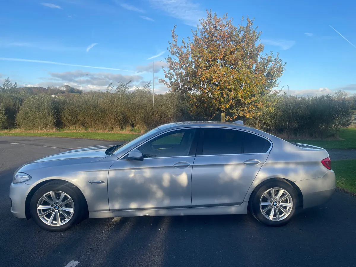 BMW 5-series Automatic LCI - Image 4