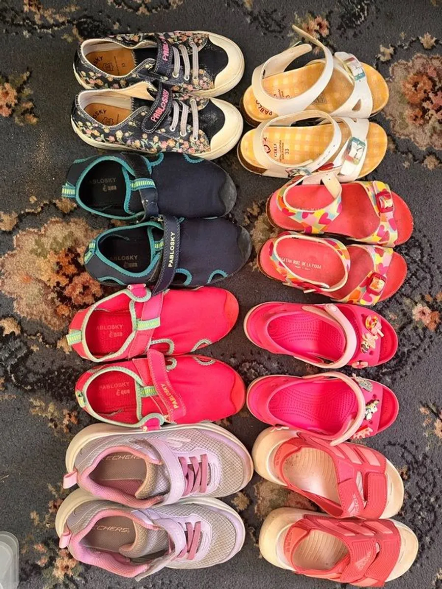 Sandels, runners and water shoes - Image 2