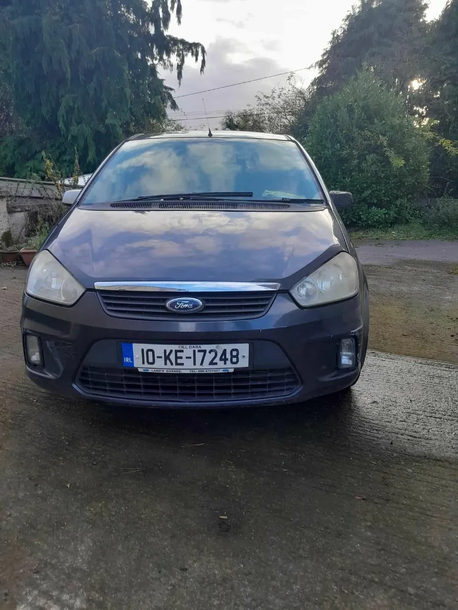 Ford C-Max 2010 - Image 1