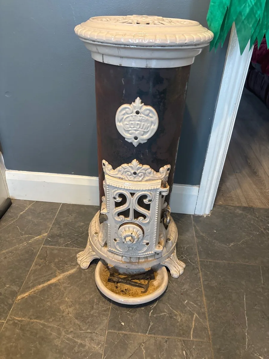 Beautiful cast iron godin burner - Image 2