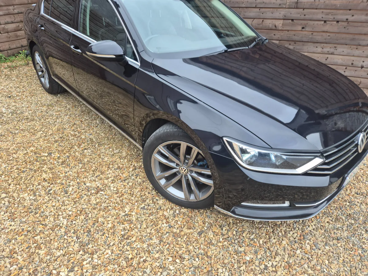 Volkswagen Passat 2016 - Image 3