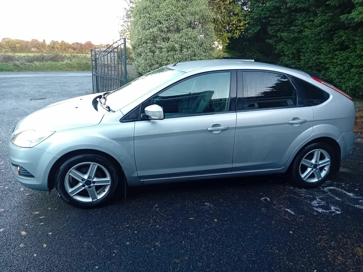 Ford Focus 2009 - Image 3