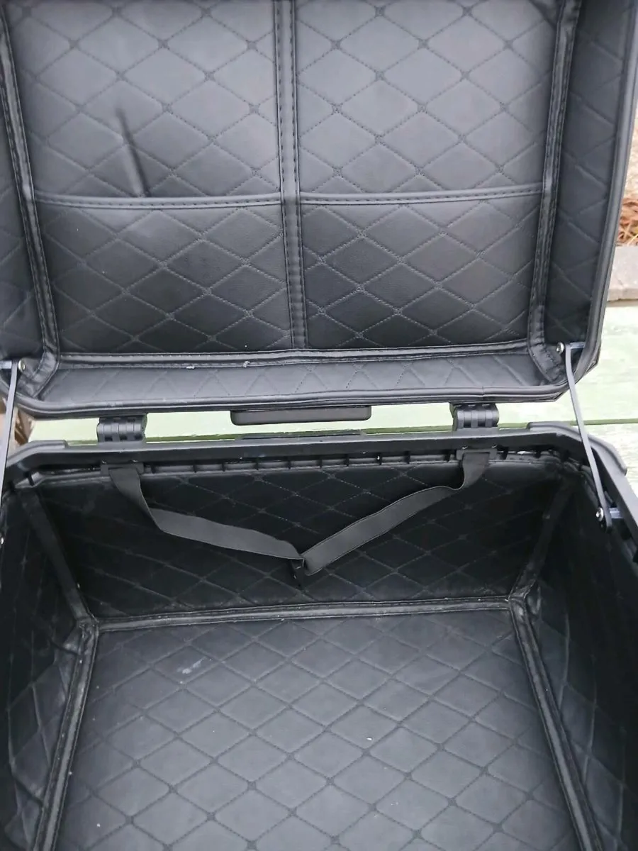 Top Box large - Image 4