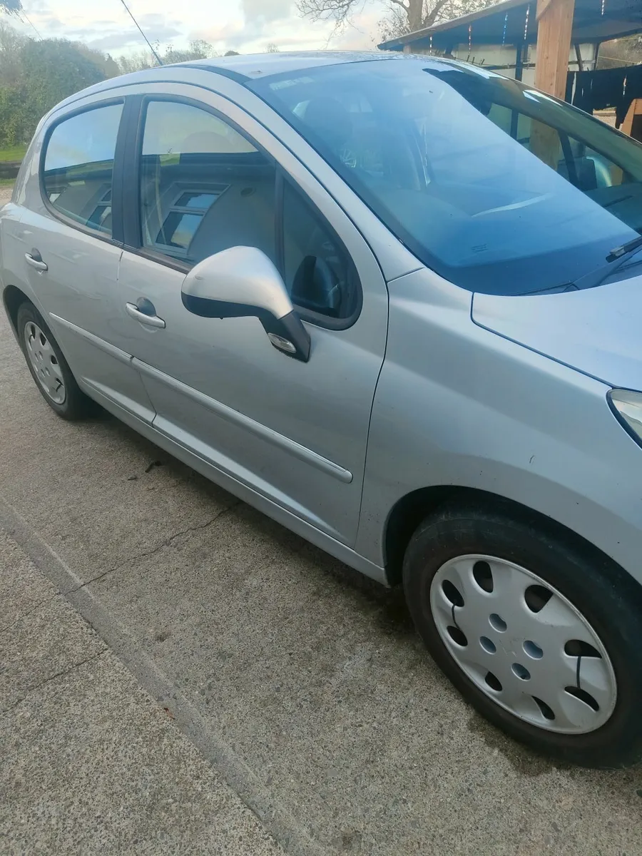 Peugeot 207 2011 - Image 4