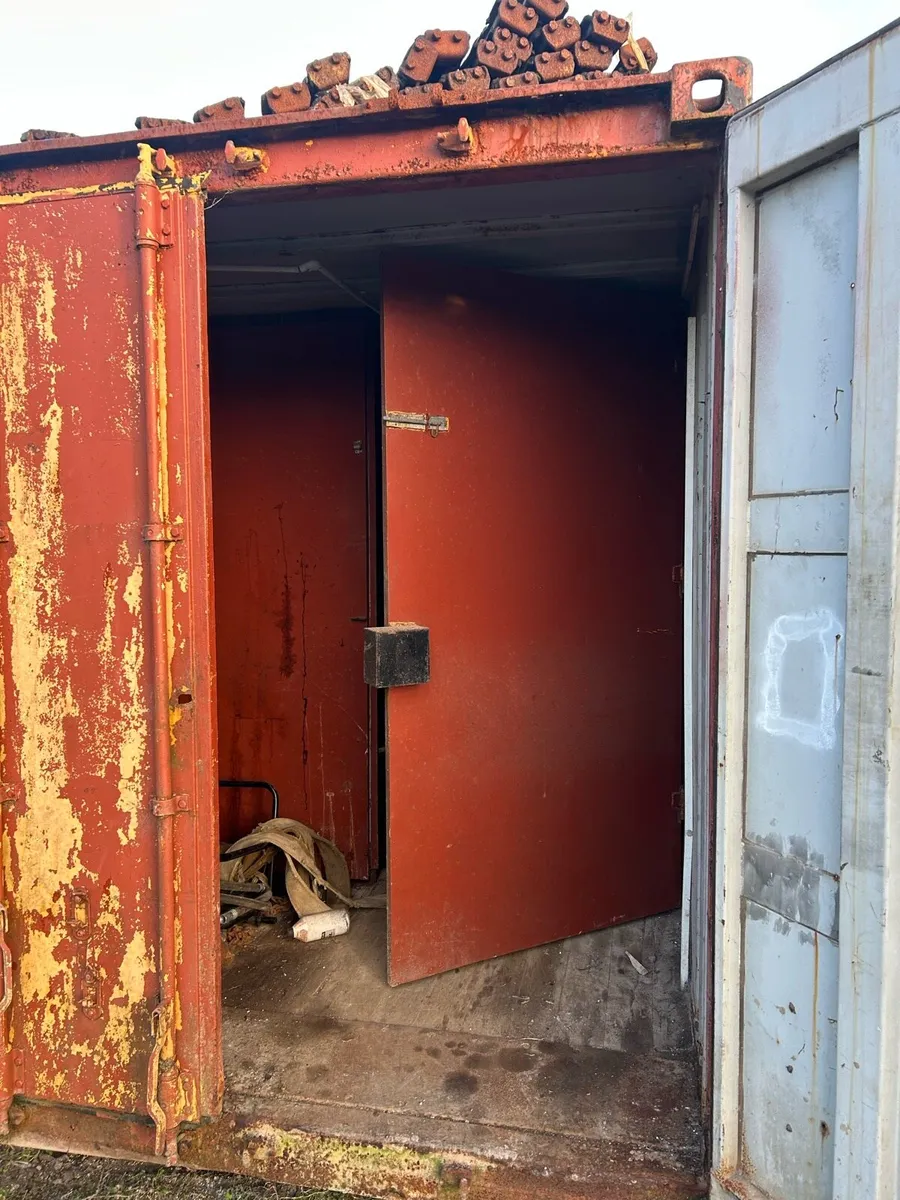 40ft shipping container - Image 3