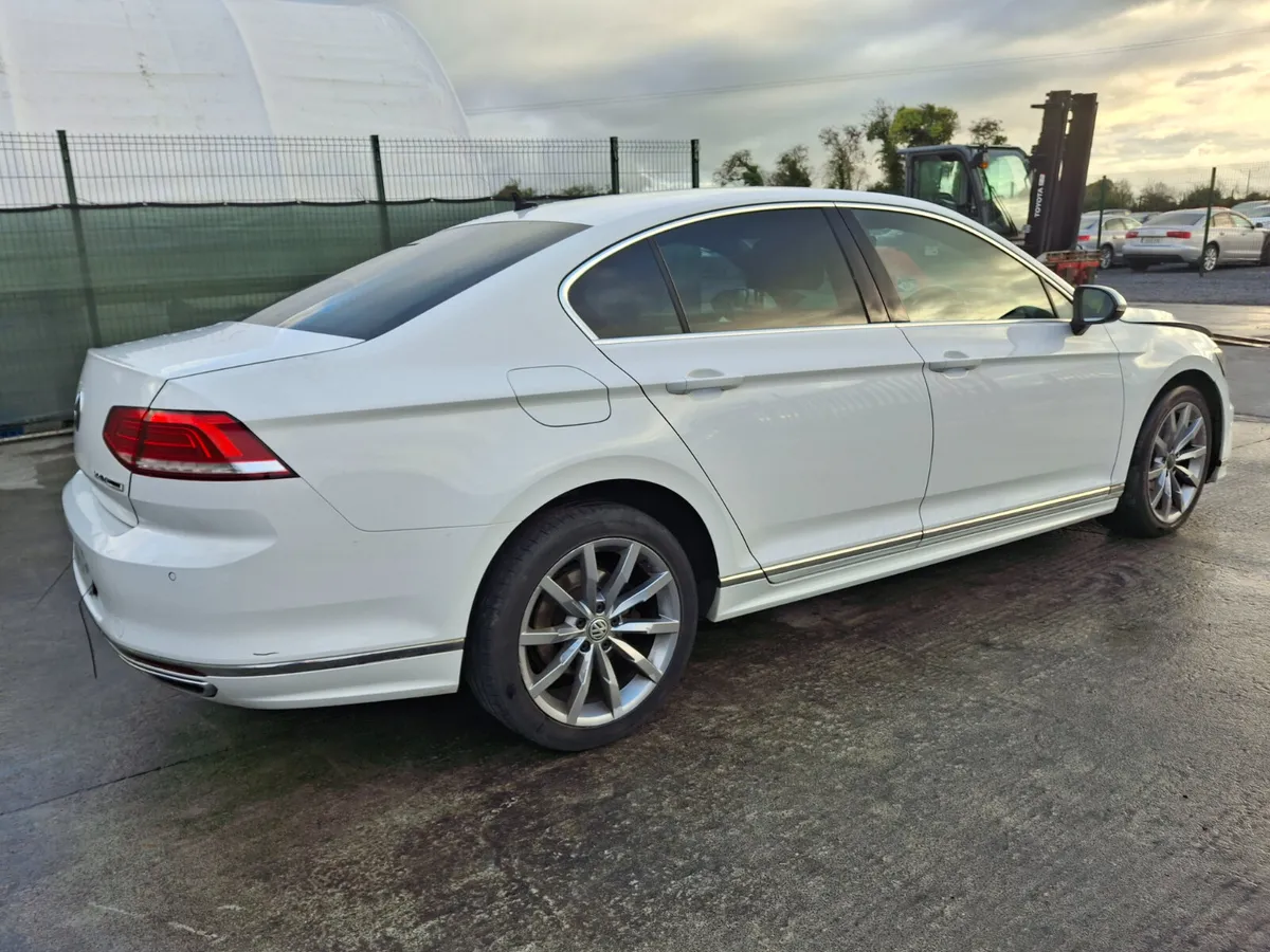 2016 Volkswagen Passat 2.0 Tdi R-Line - Image 3