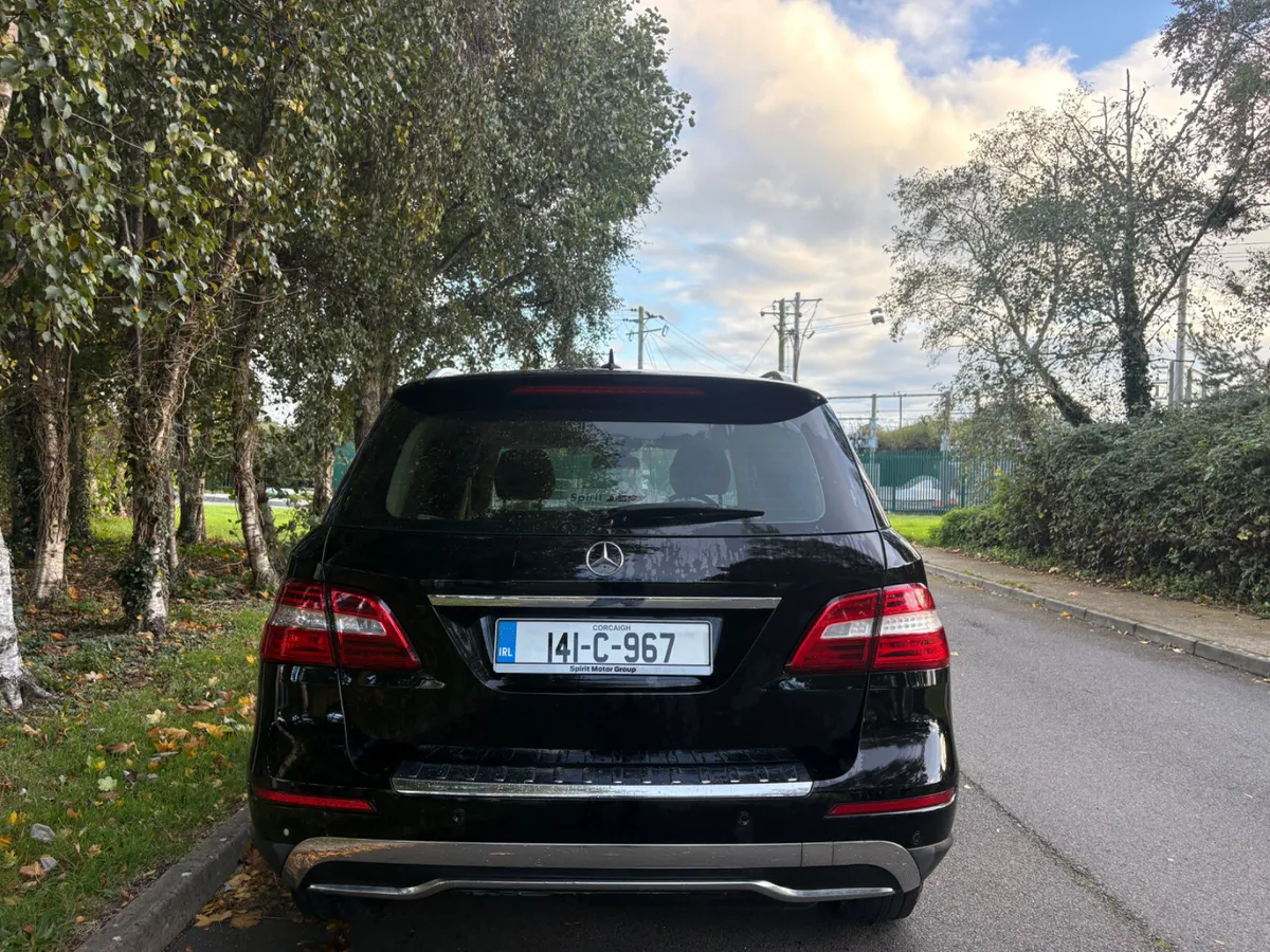 2014 Mercedes-Benz ML 250 doe and tax - Image 4