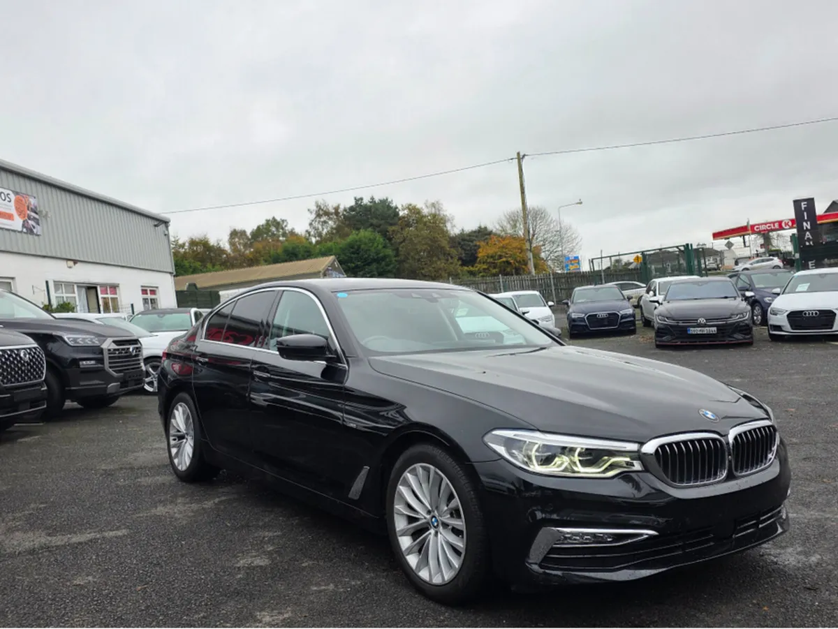 BMW 5-Series 523D LUXURY - CARPLAY NAVIGATION EDIT - Image 2