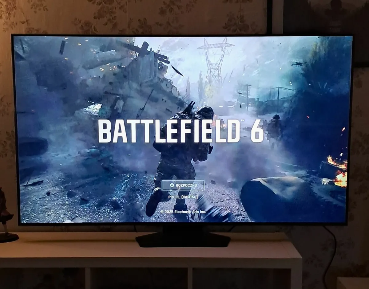 Samsung 55″ QLED 4K Smart TV – Excellent Con - Image 1