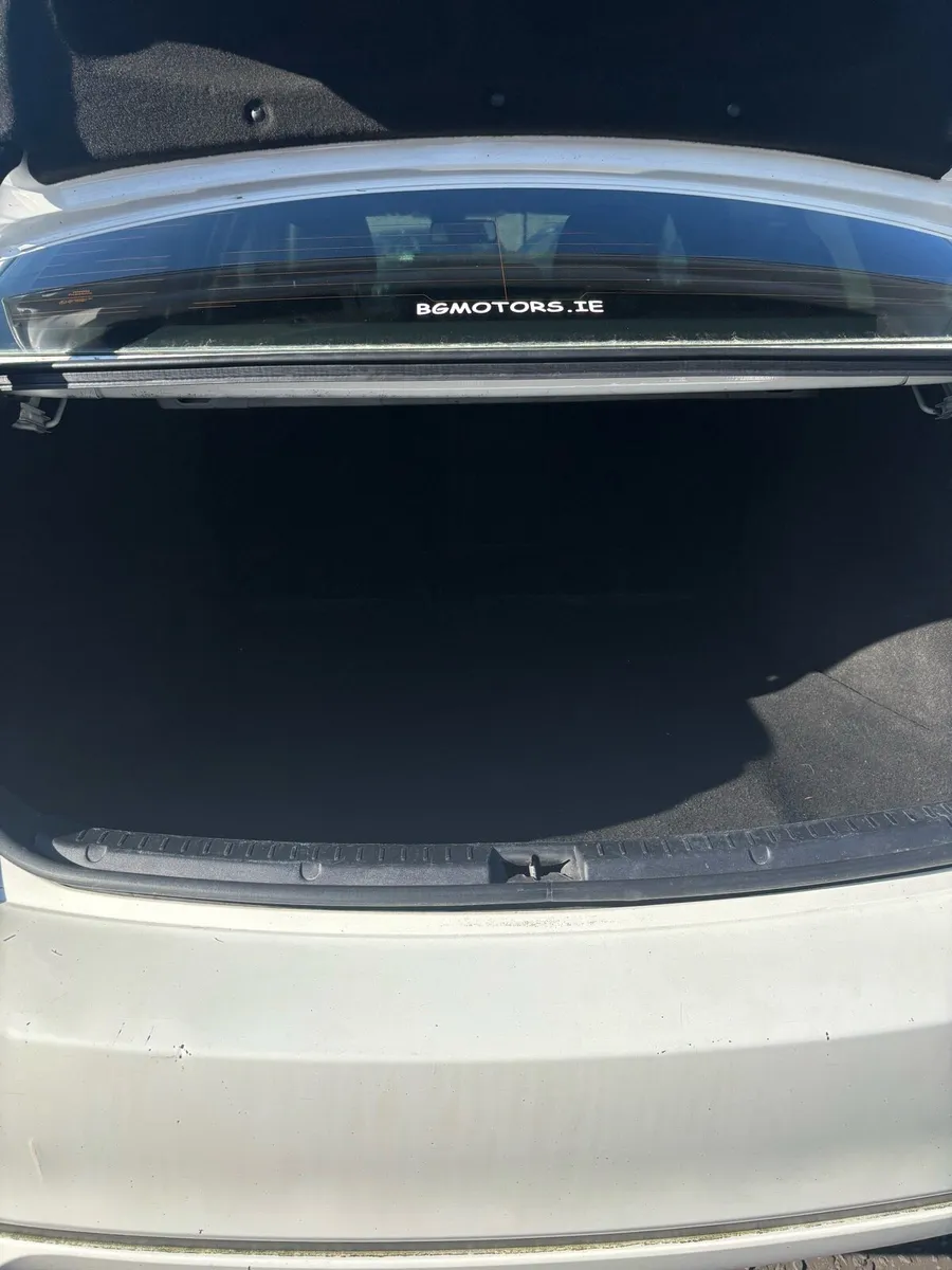 2014 Toyota avensis - Image 4