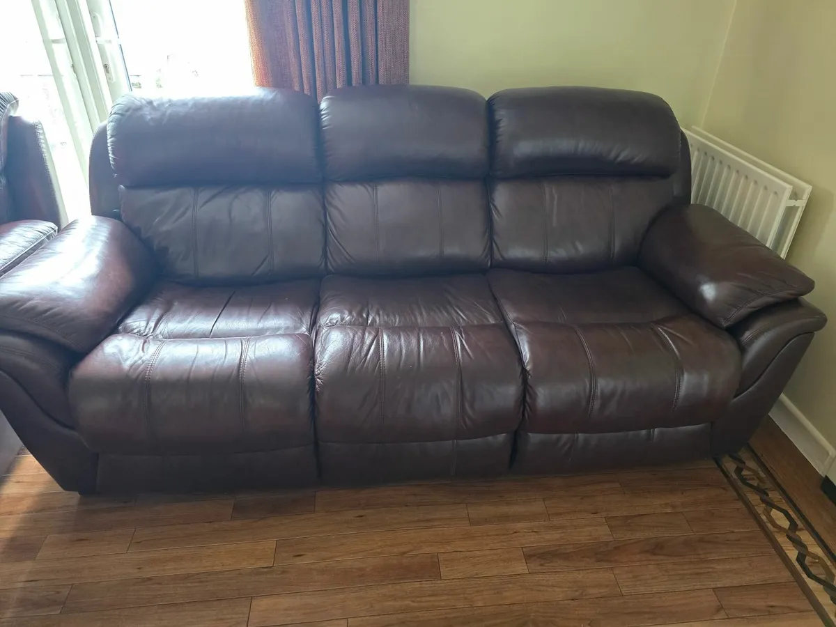 Leather Suite - Image 1