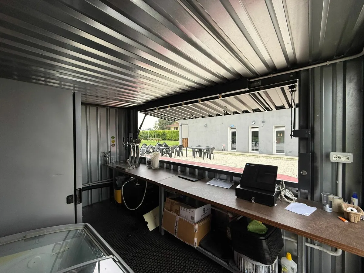 Outdoor Bar Cabin – Weatherproof & Stylish - Image 4