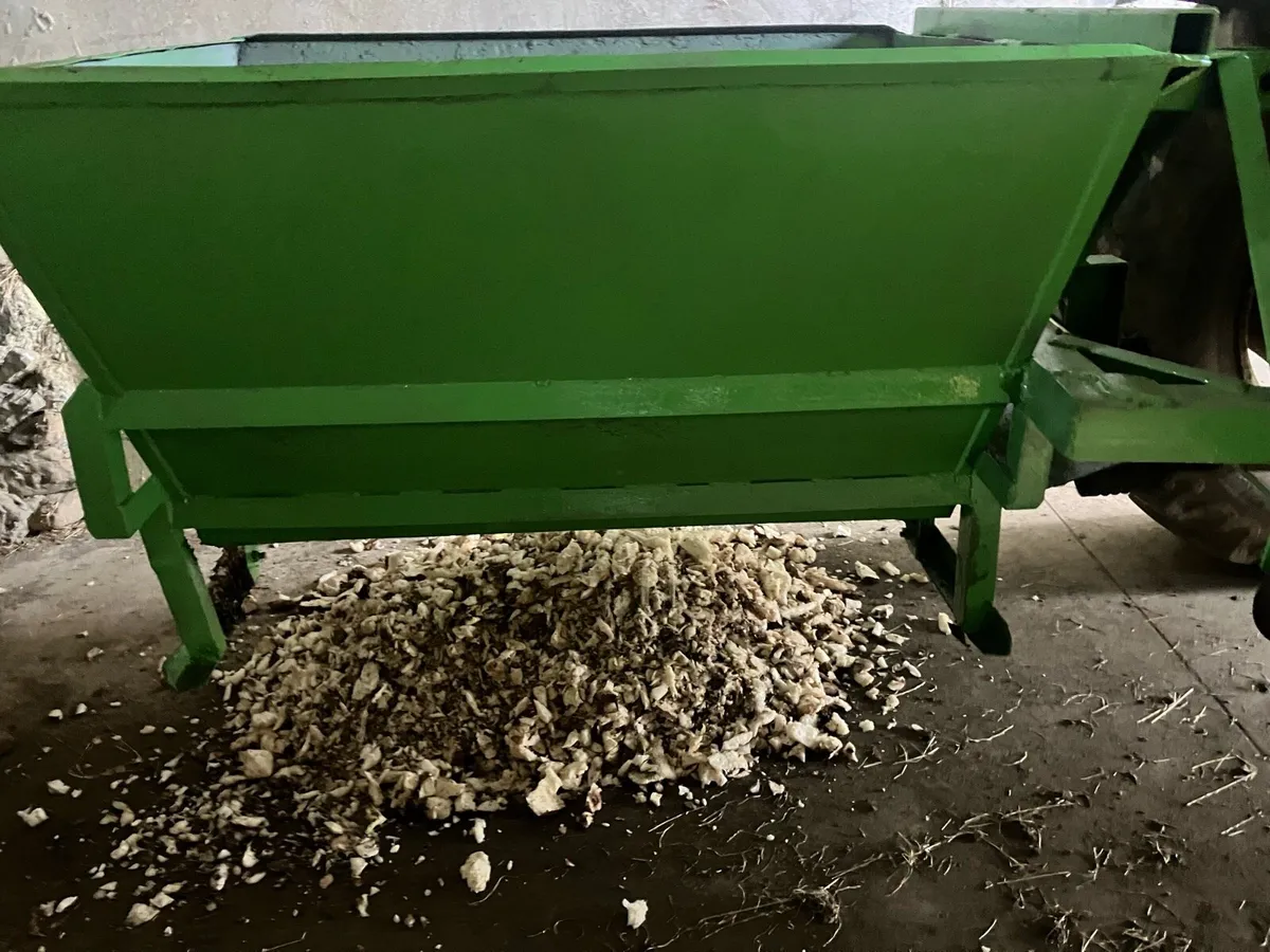 Beet choppers - Image 1