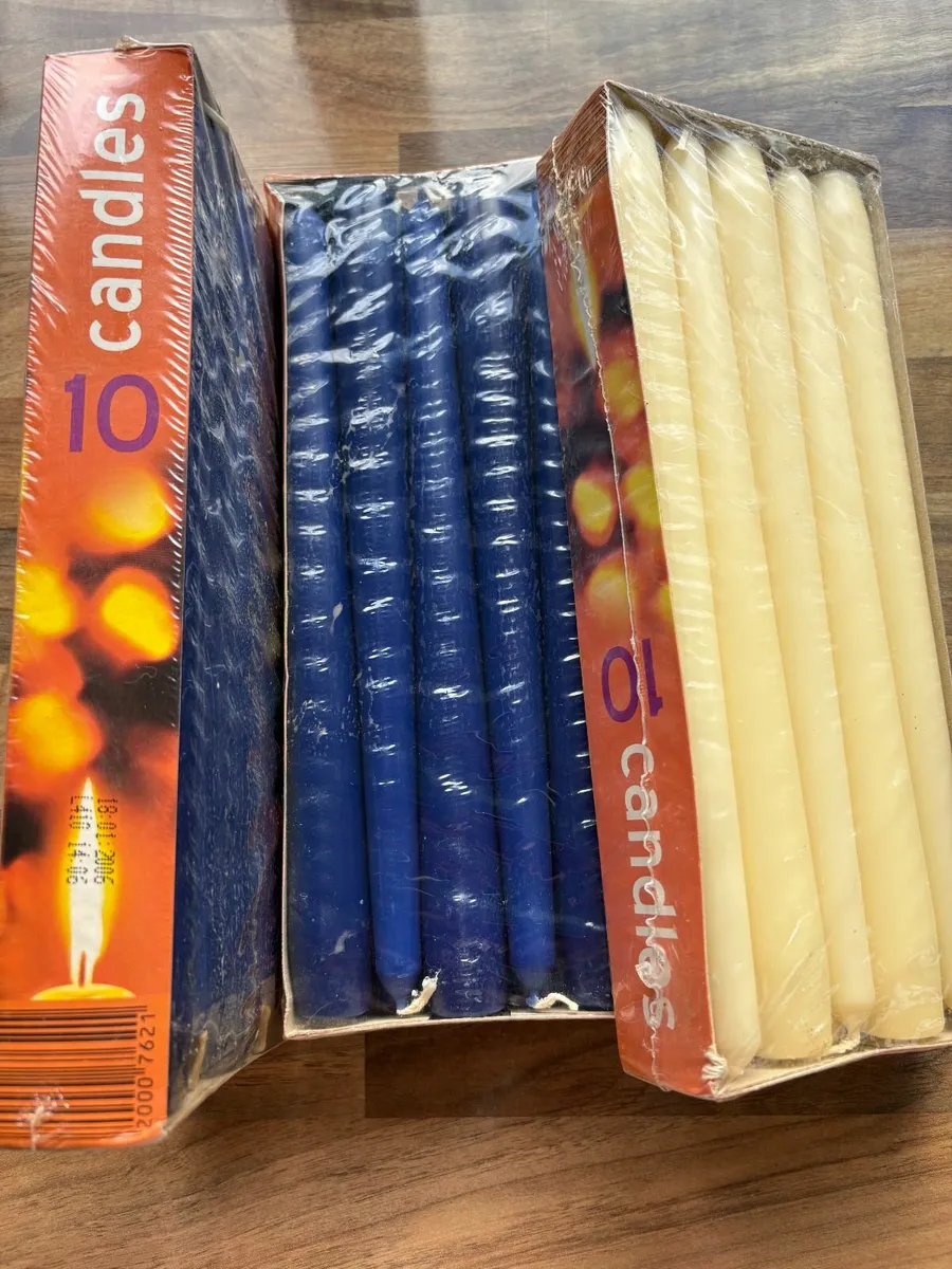 Flower arraging candles