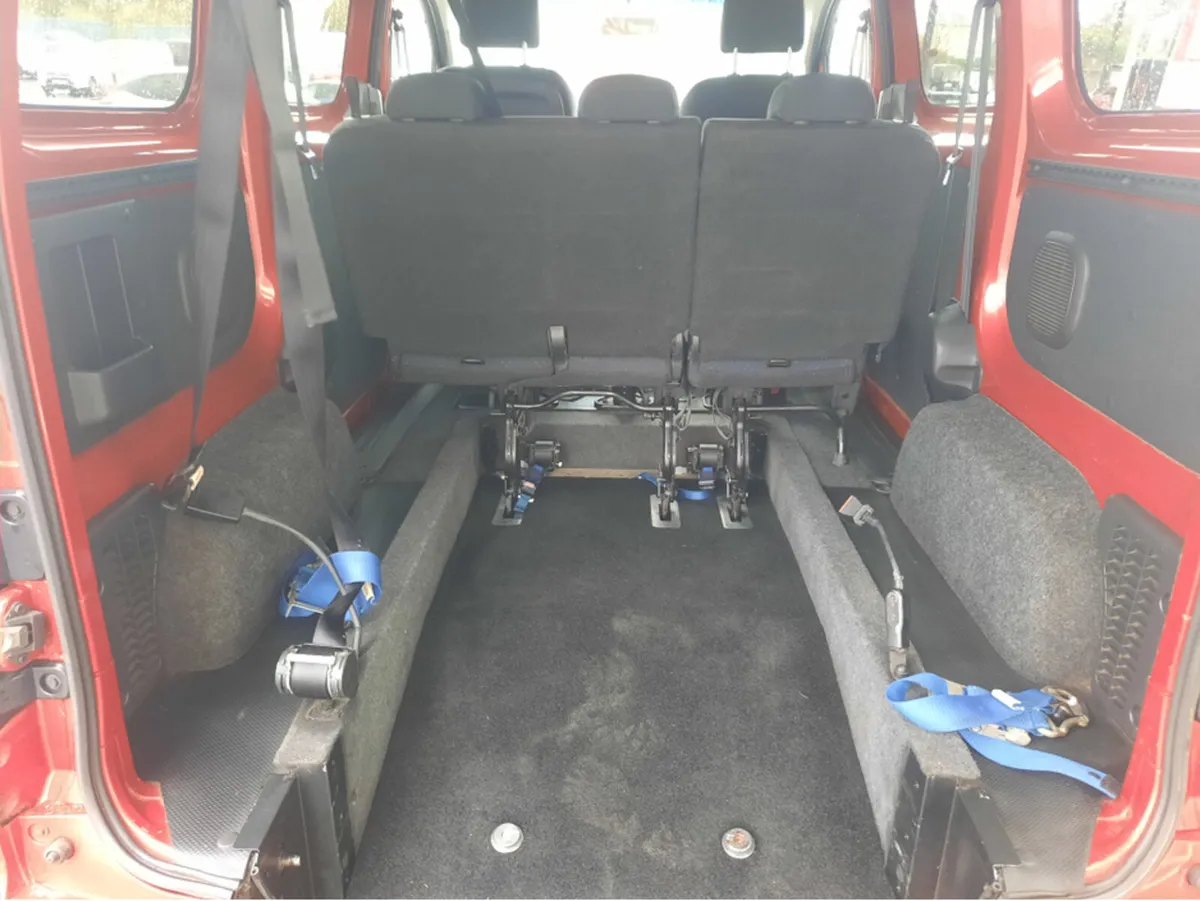 Nissan NV200 COMBI WHEELCHAIR ACCESSABLE VEHICLE - Image 3