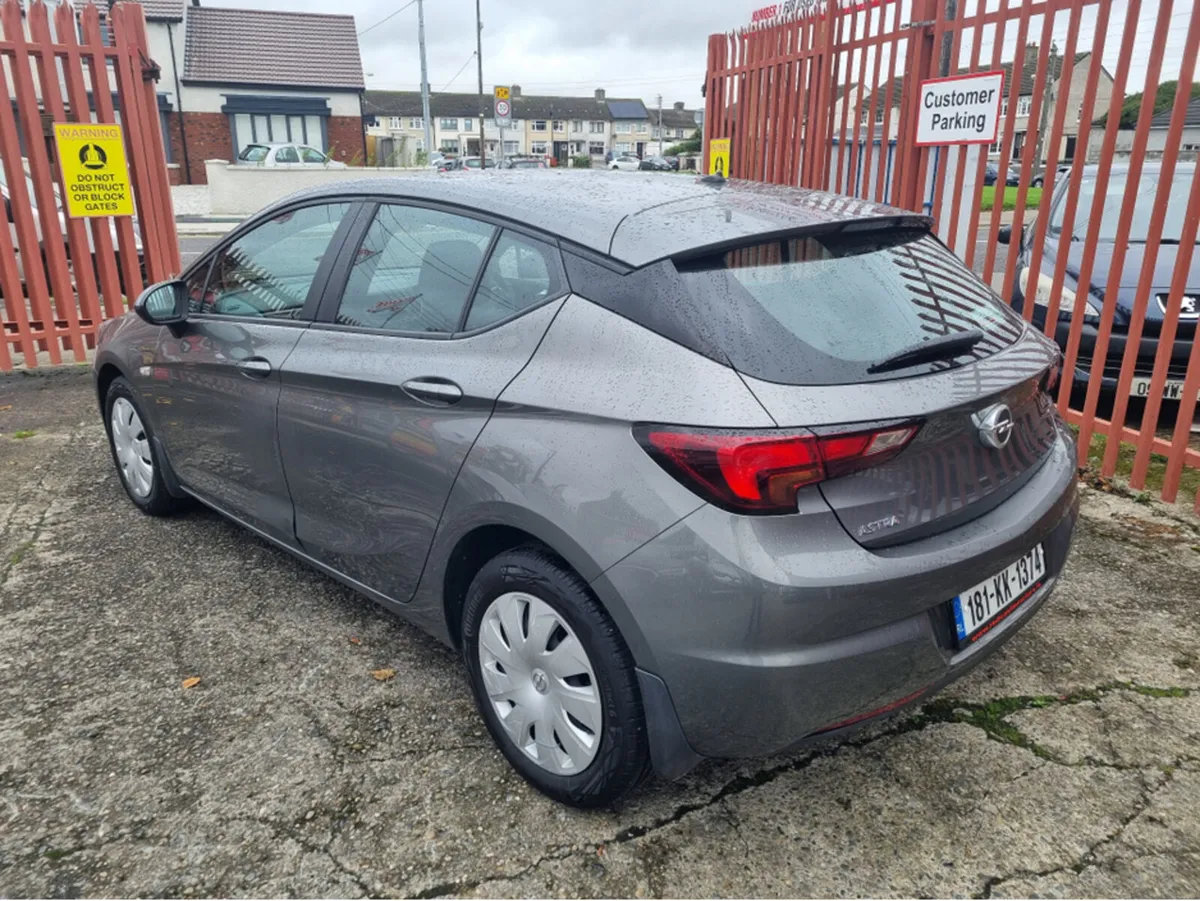 Opel Astra S 1.4 I 5DR (NCT 02/26) - Image 2