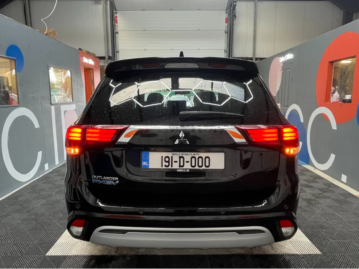 Mitsubishi Outlander €21950 2019 OUTLANDER PHEV 2. - Image 3