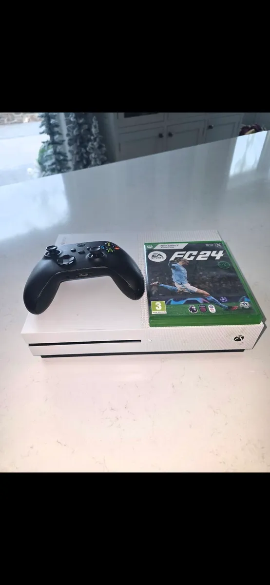 Xbox one and logitech steering wheel and stand - Image 4
